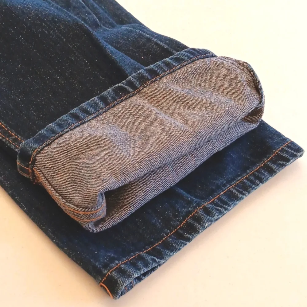 Vintage Rocawear baggy dark blue jeans. Size 12
